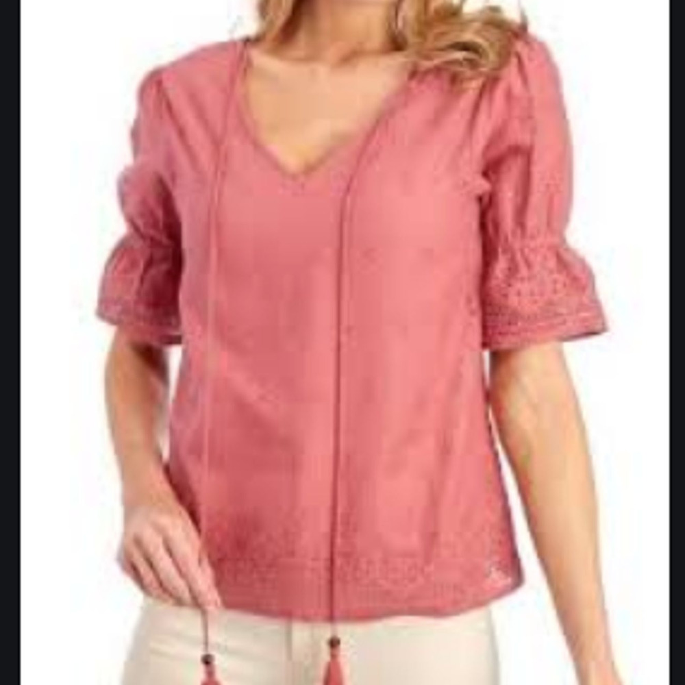 NWT! Rocks & Indigo embroidered top   XS